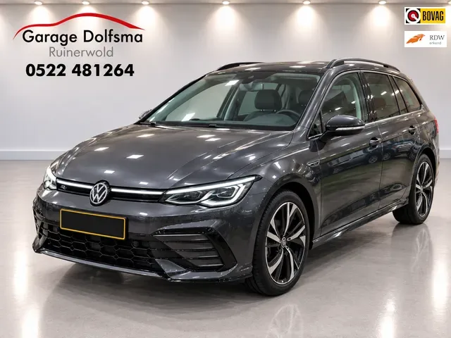 Volkswagen Golf (2021) — foto 1