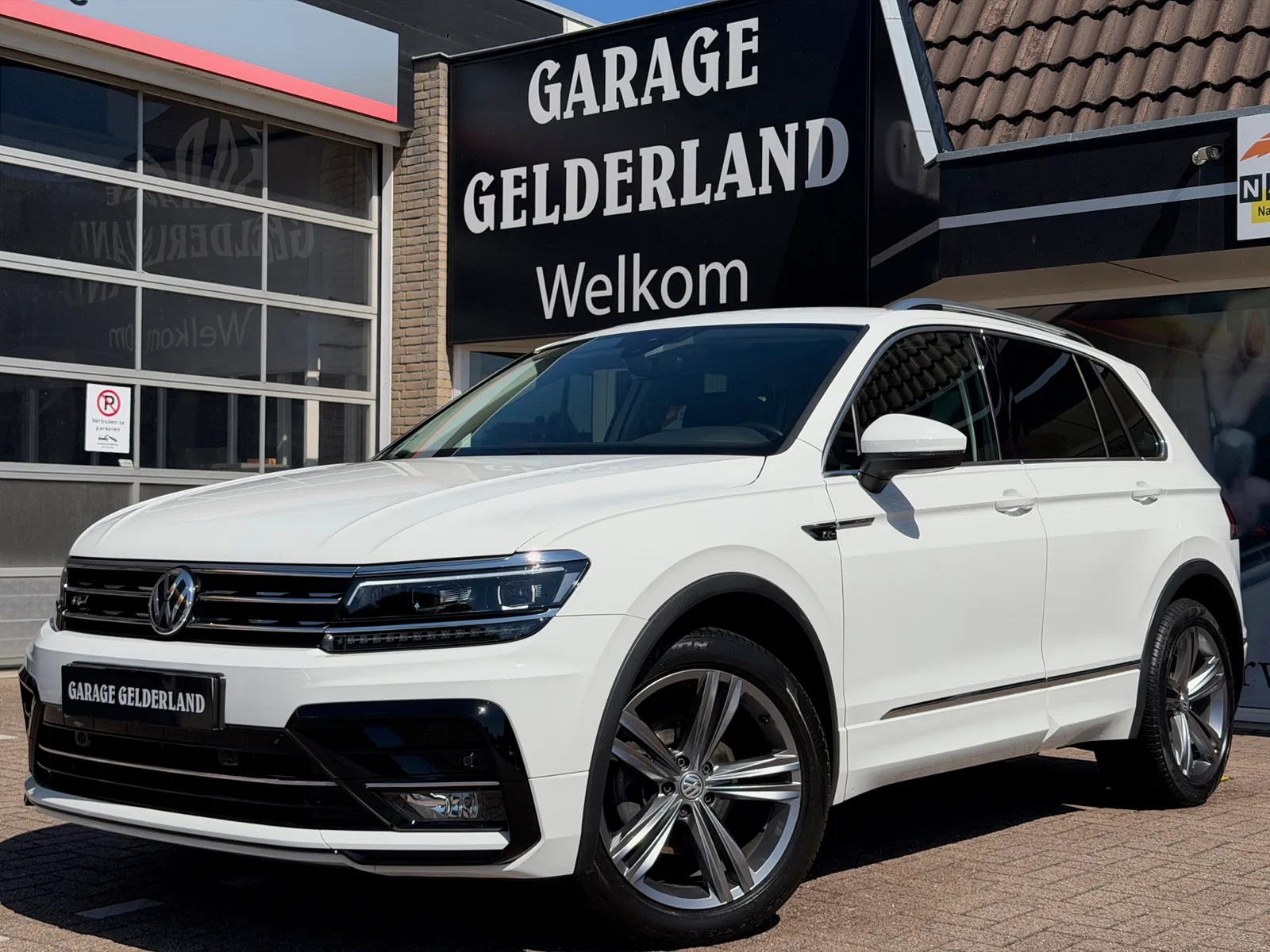 Volkswagen Tiguan (2018) — foto 1
