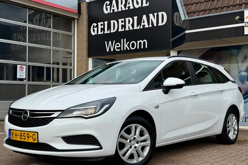 Opel Astra (2016)