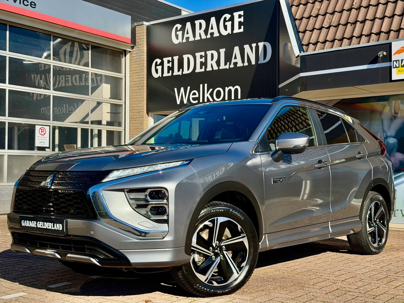 Mitsubishi Eclipse Cross (2024) — foto 1