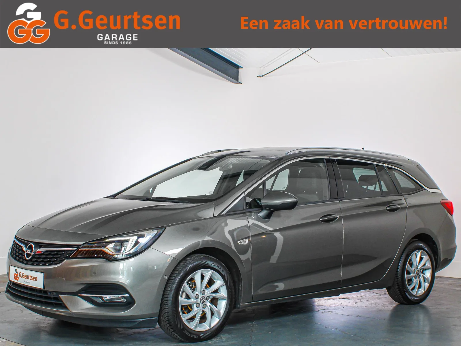 Opel Astra (2020) — foto 1