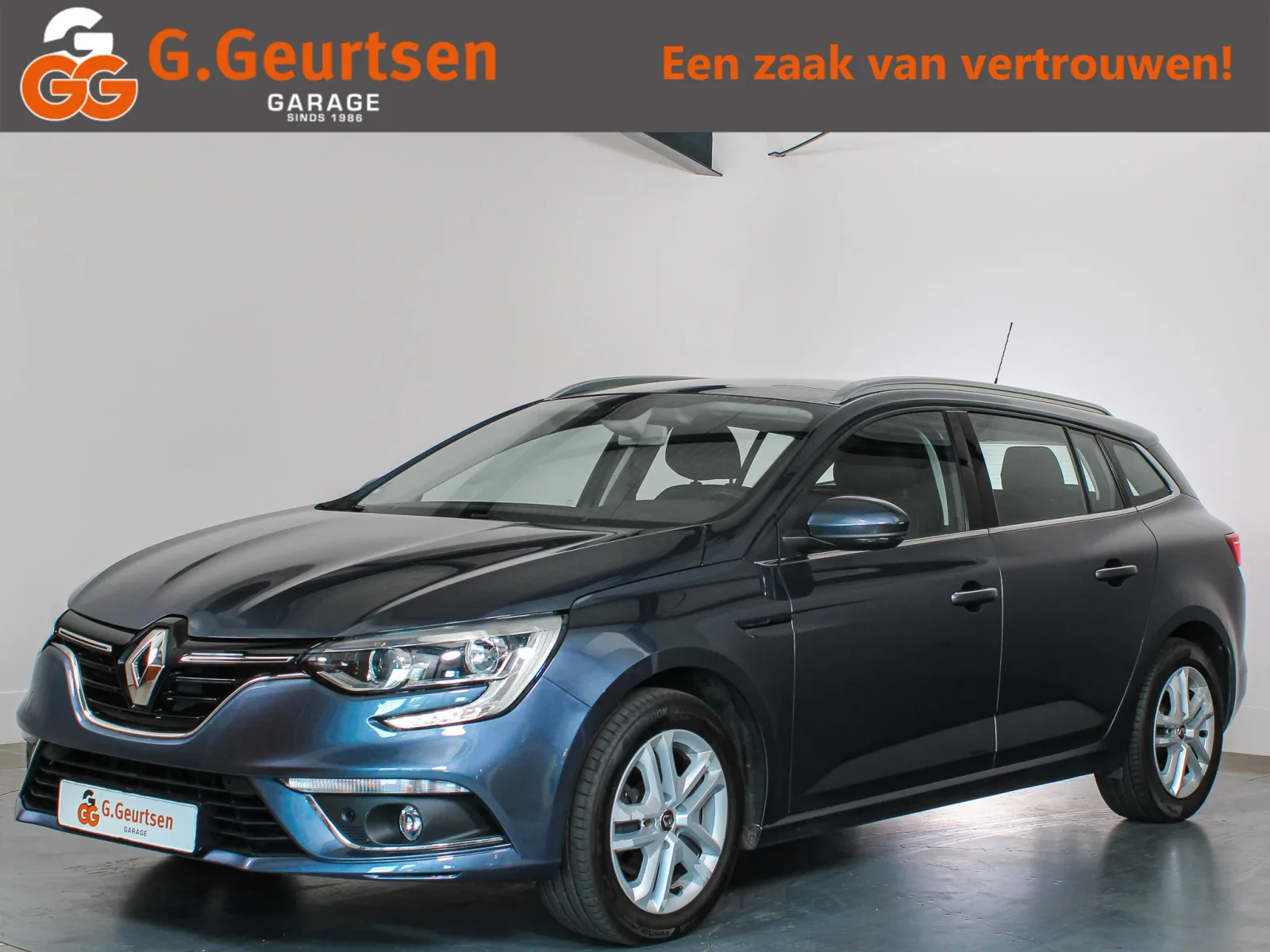 Renault Mégane (2020) — foto 1