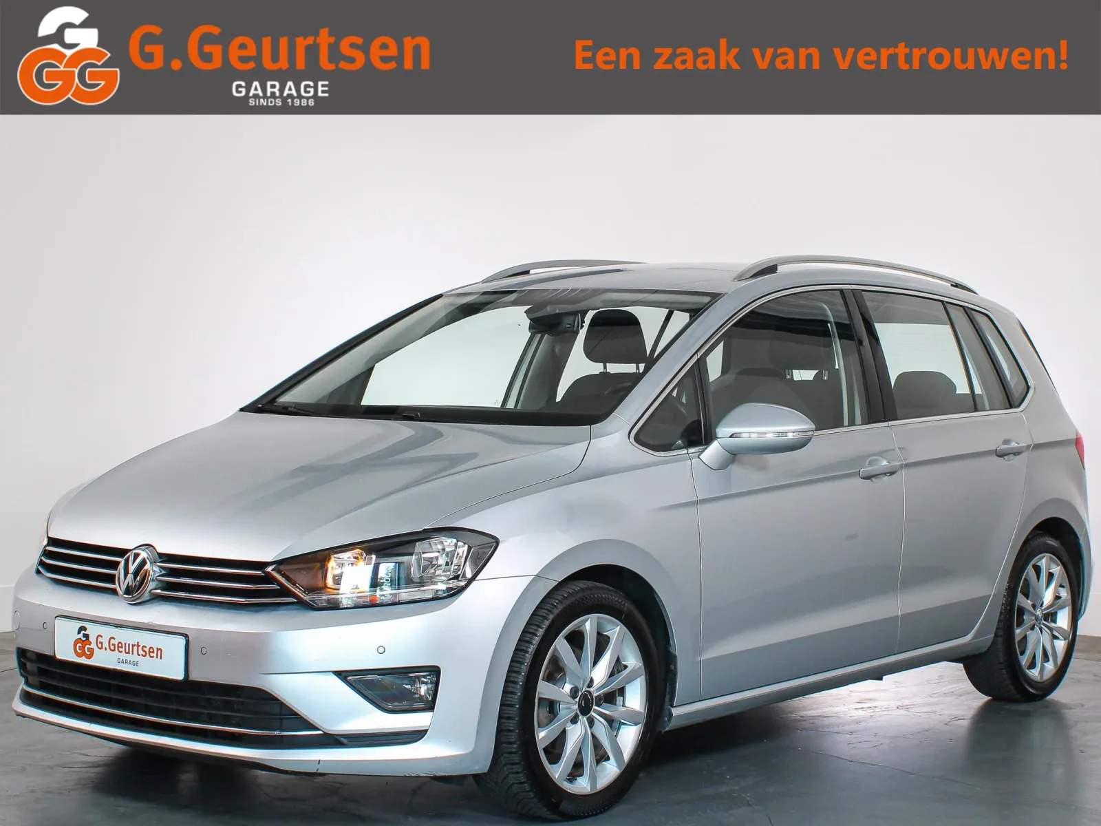 Volkswagen Golf Sportsvan (2015) — foto 1