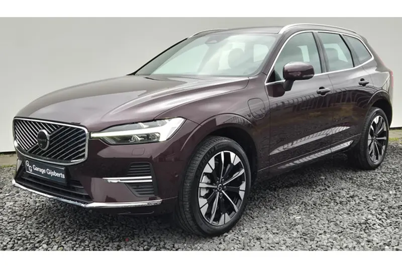Volvo XC60 (2025)