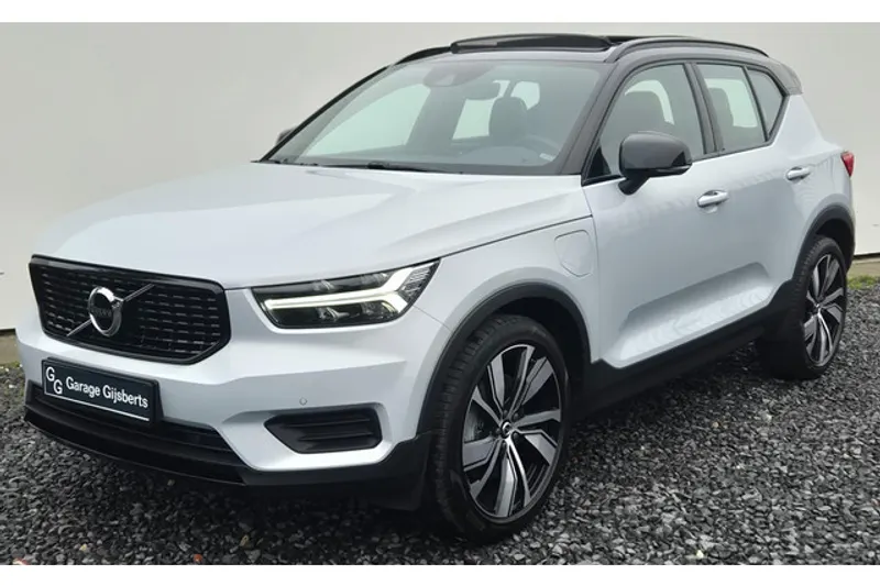 Volvo XC40 (2021)