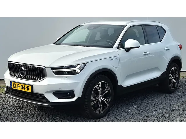 Volvo XC40 (2021) — foto 1