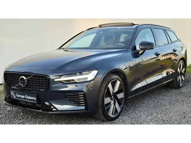 Volvo V60 (2025) — foto 1
