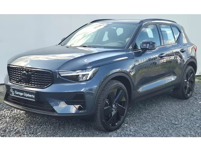 Volvo XC40 (2026) — foto 1