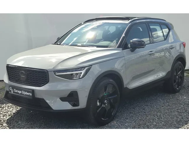 Volvo XC40 (2026) — foto 1