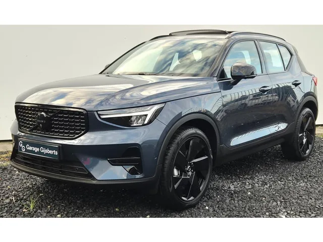 Volvo XC40 (2026) — foto 1