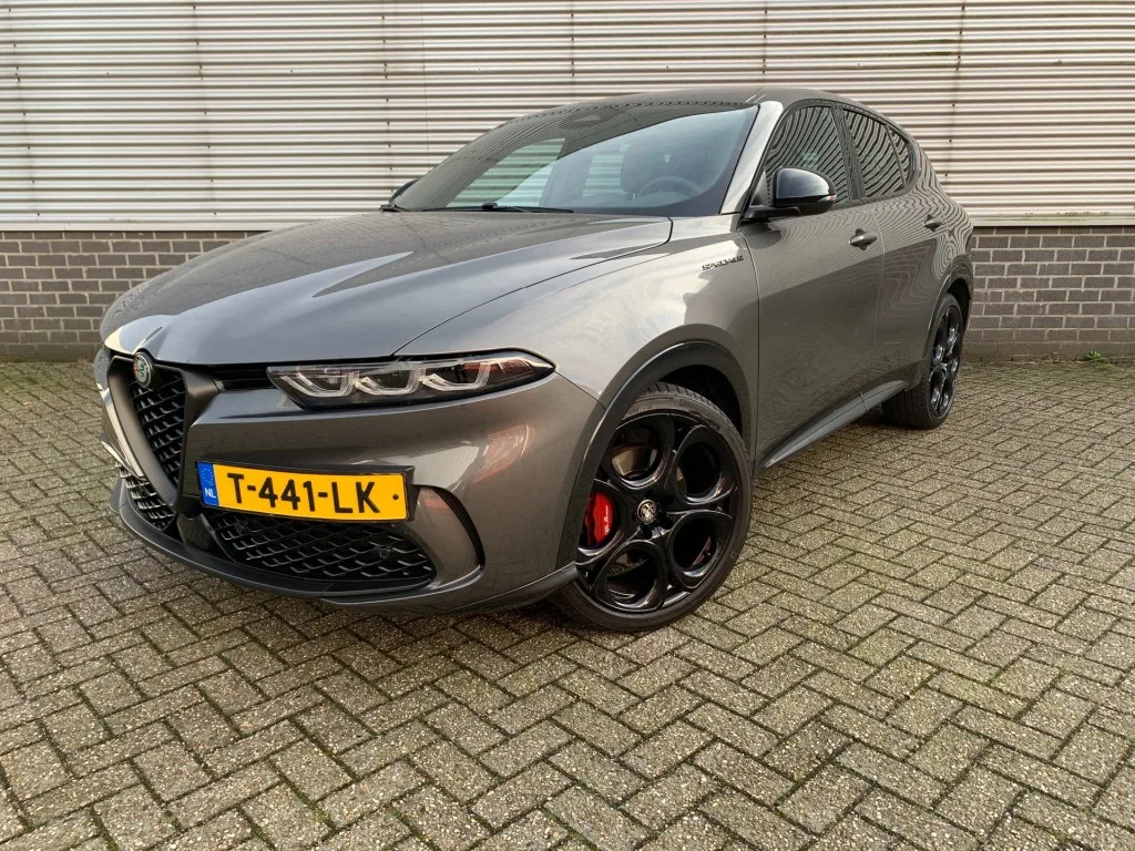 Alfa Romeo Tonale (2023) — foto 1