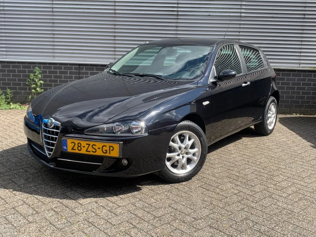 Alfa Romeo 147 (2007) — foto 1