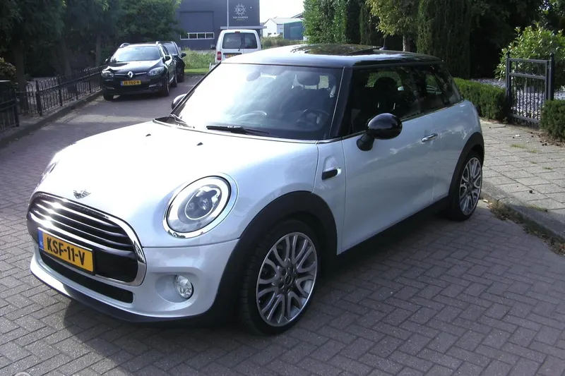 MINI Cooper (2015)