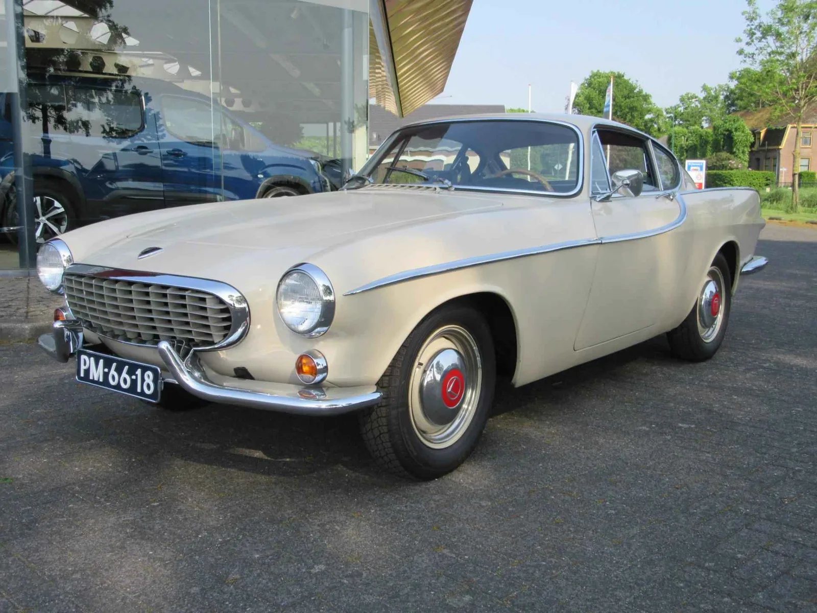 Volvo P1800 (1963) — foto 1