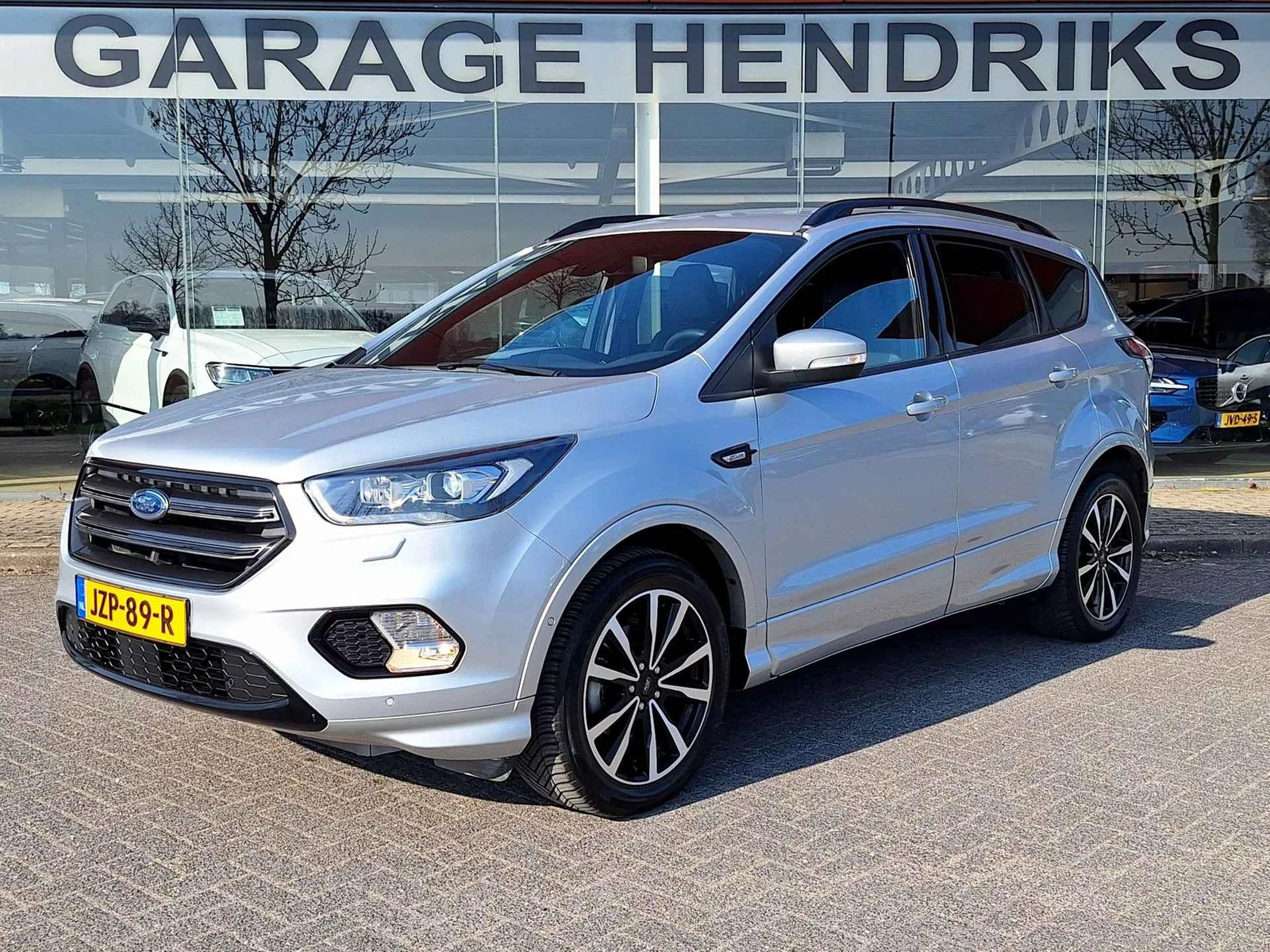 Ford Kuga (2019) — foto 1