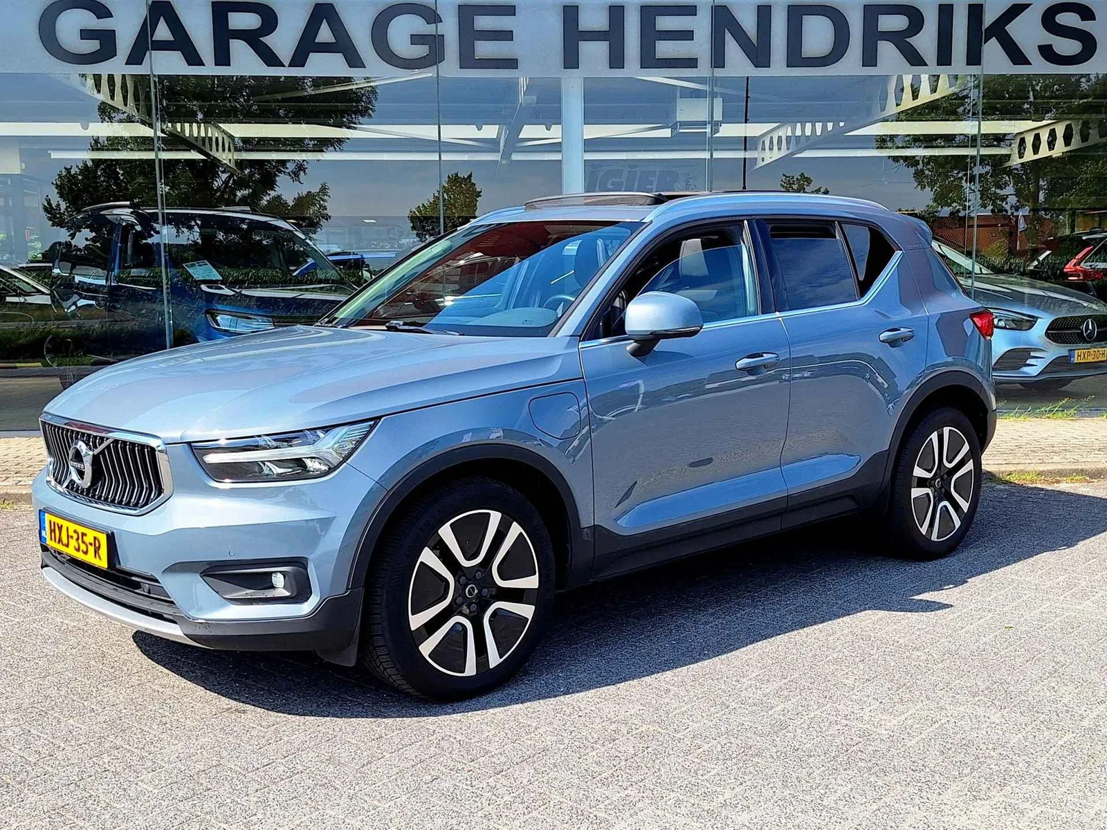 Volvo XC40 (2021) — foto 1