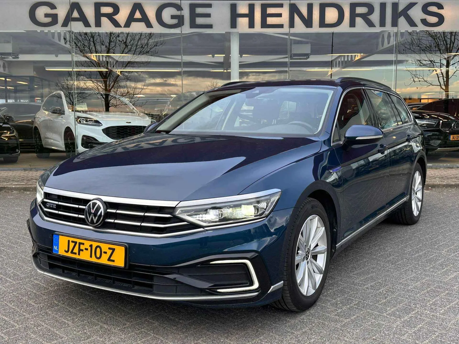 Volkswagen Passat (2022) — foto 1