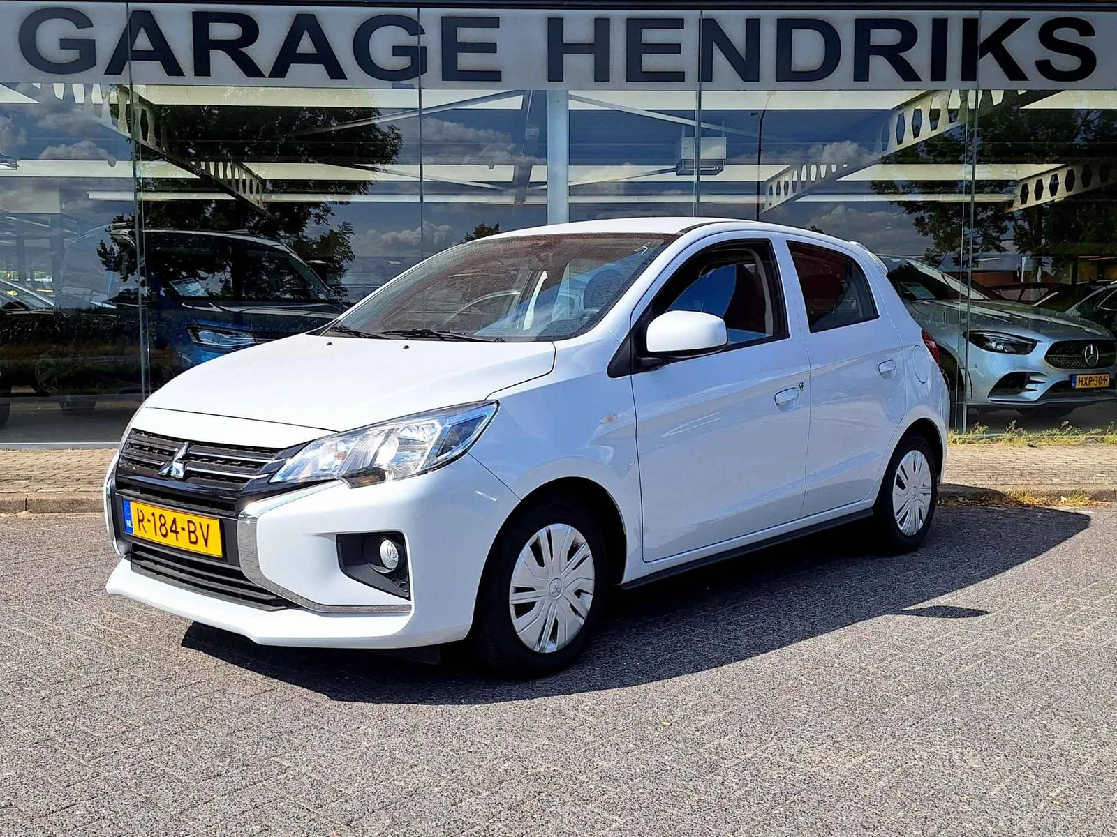 Mitsubishi Space Star (2022) — foto 1