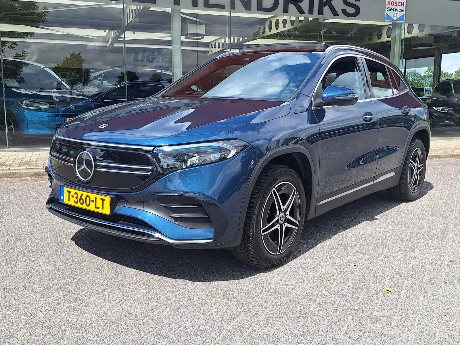 Mercedes-Benz EQA (2022) — foto 1