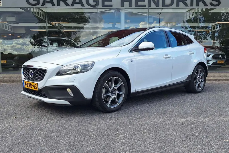 Volvo V40 Cross Country (2014)