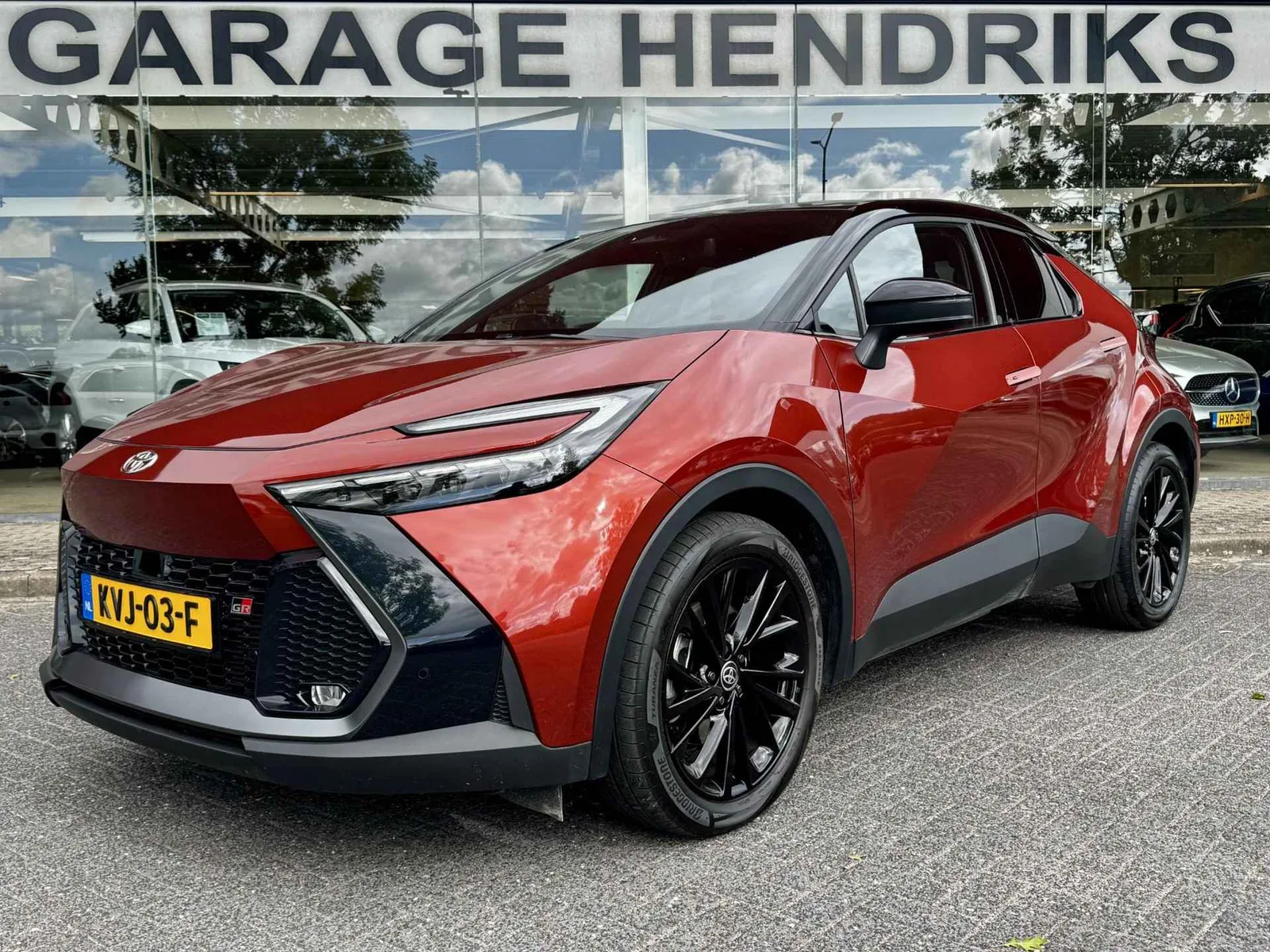 Toyota C-HR (2025) — foto 1