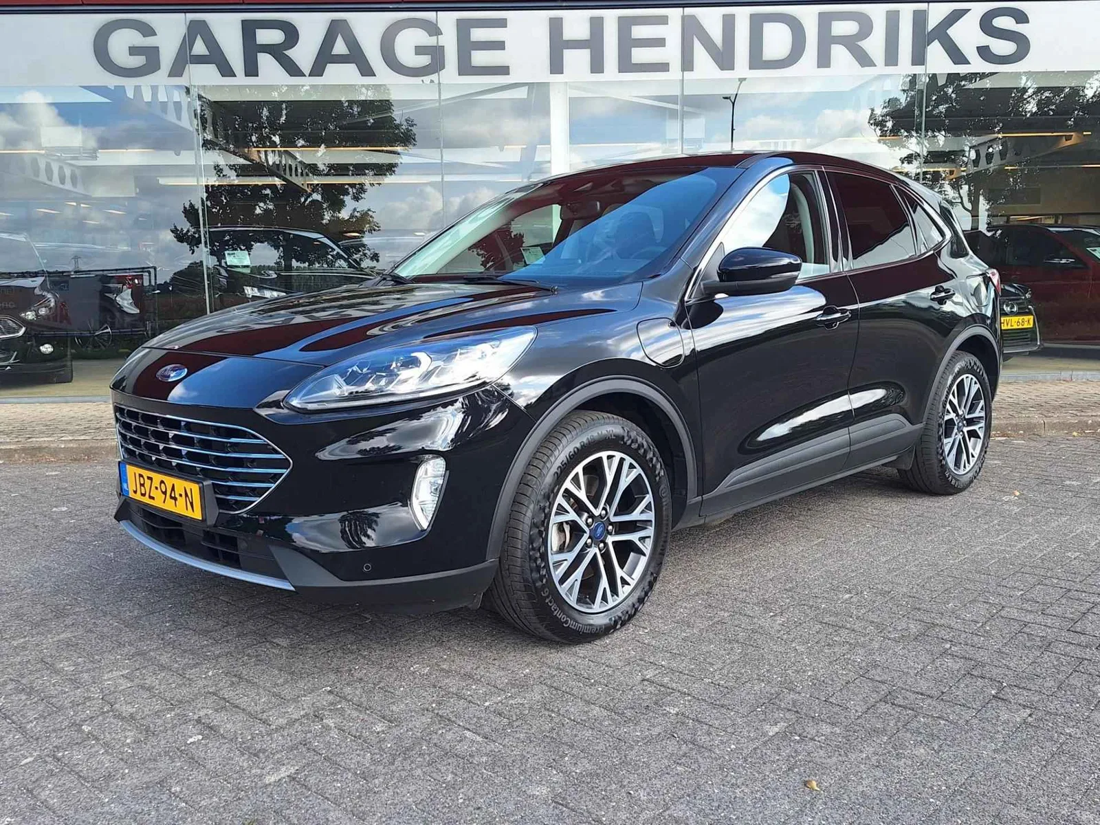 Ford Kuga (2021) — foto 1