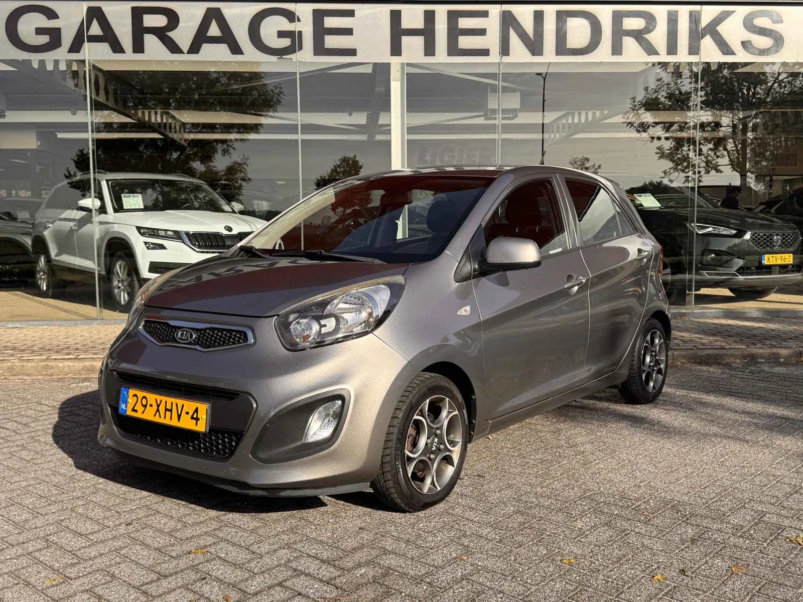 Kia Picanto (2012) — foto 1