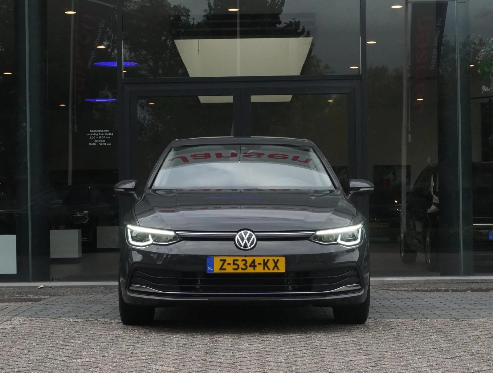 Volkswagen Golf (2020) — foto 1