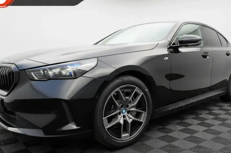 BMW i5 (2024)
