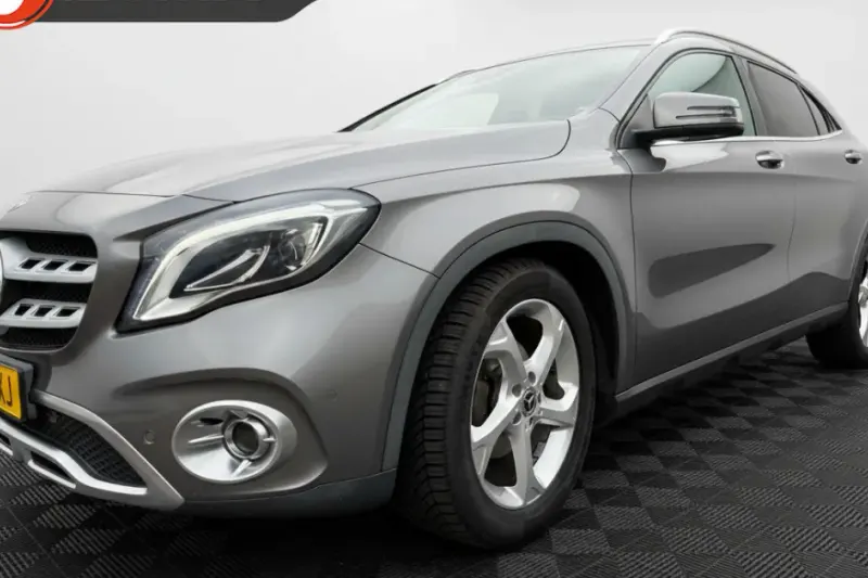 Mercedes-Benz GLA (2017)