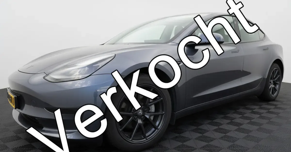 Tesla Model (2021) — foto 1