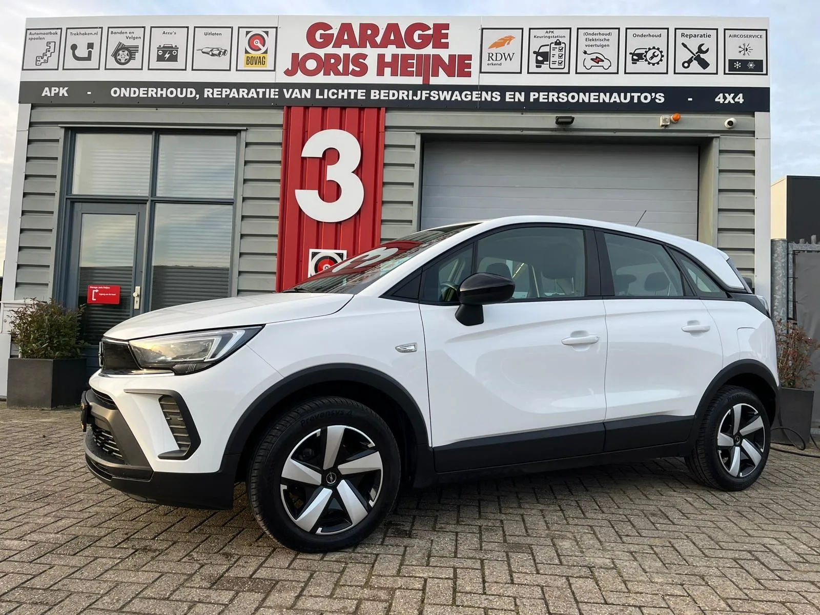 Opel Crossland (2023) — foto 1