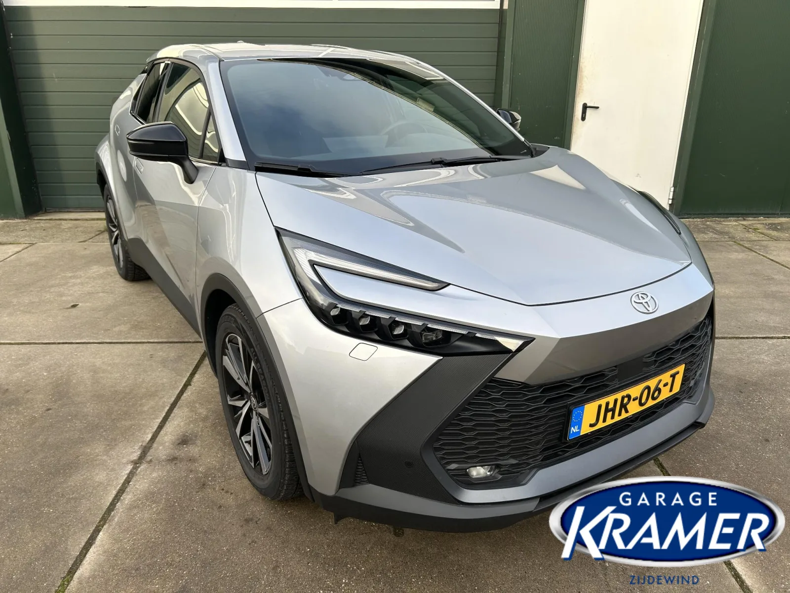 Toyota C-HR (2025) — foto 1
