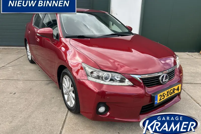 Lexus CT (2012)