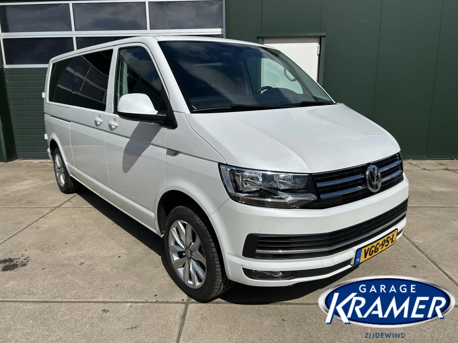 Volkswagen Transporter (2020) — foto 1