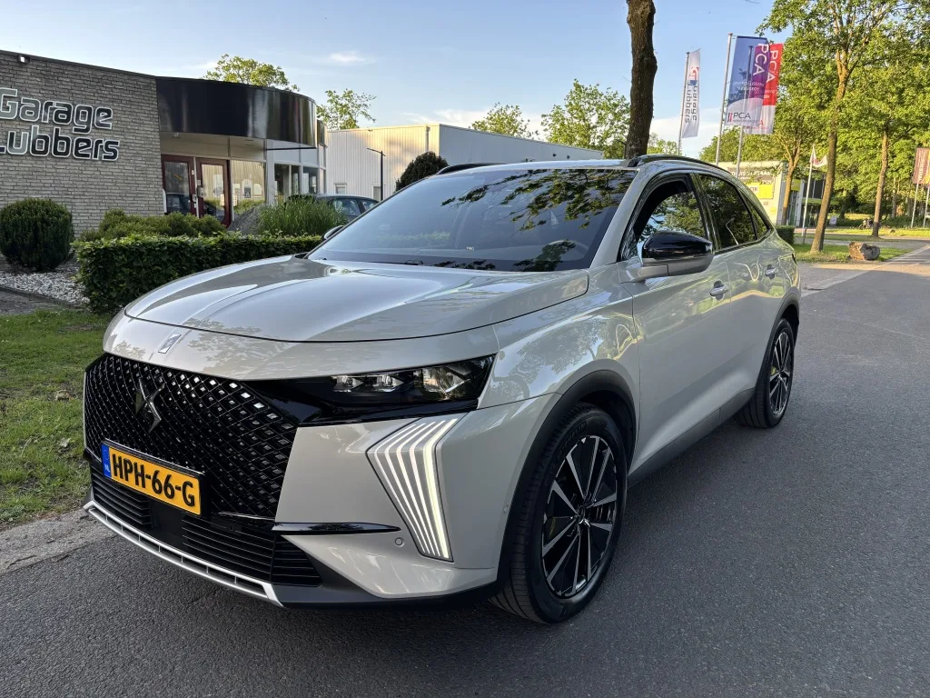 DS 7 (2025) — foto 1