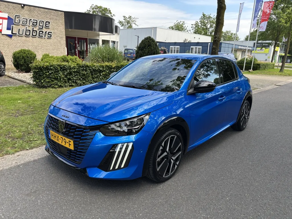 Peugeot 208 (2025) — foto 1