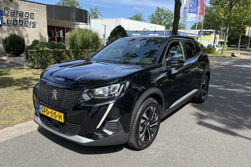Peugeot 2008 (2023)