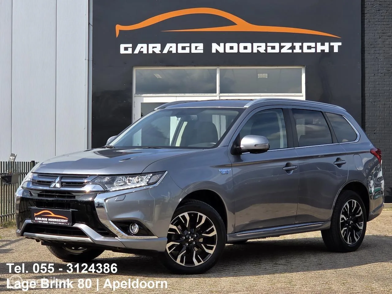 Mitsubishi Outlander (2018) — foto 1
