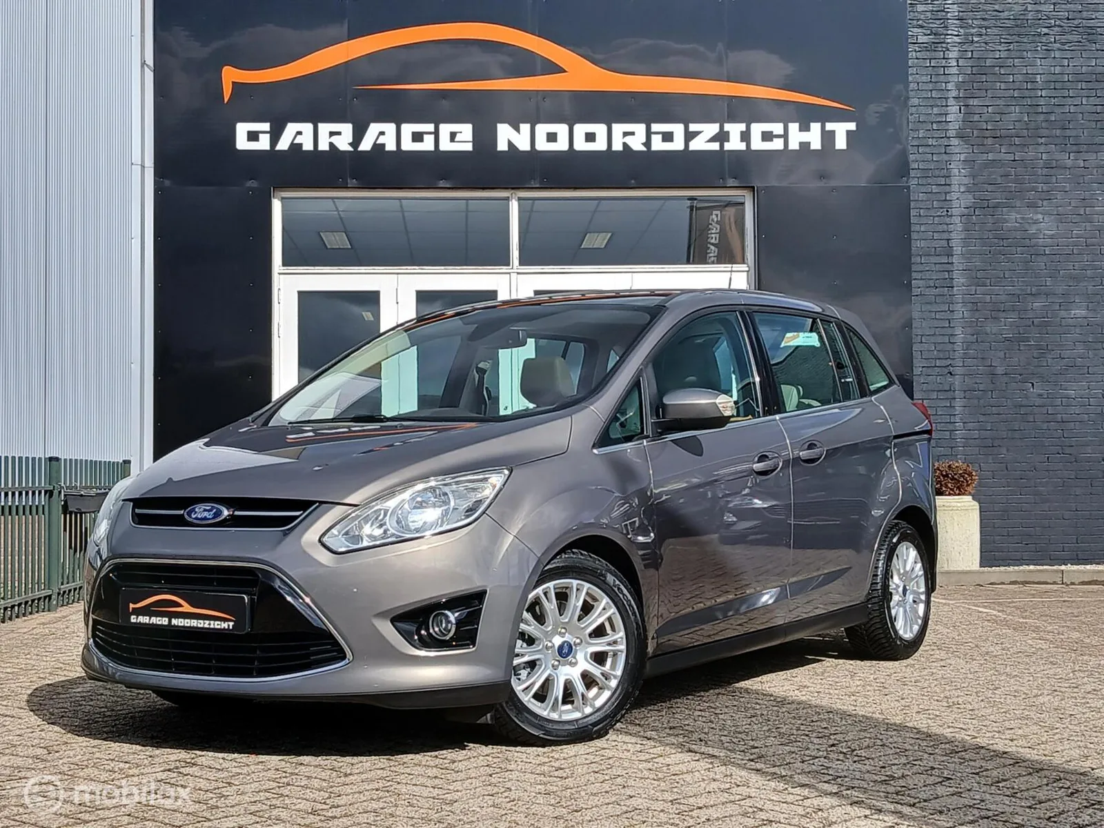 Ford Grand C-Max (2014) — foto 1