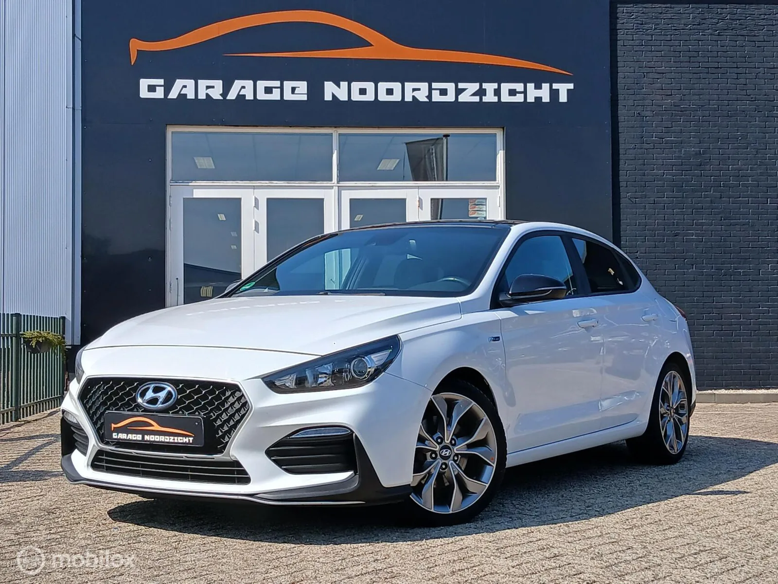 Hyundai i30 (2020) — foto 1