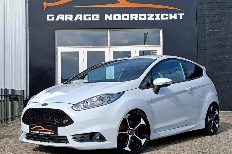 Ford Fiesta (2015)