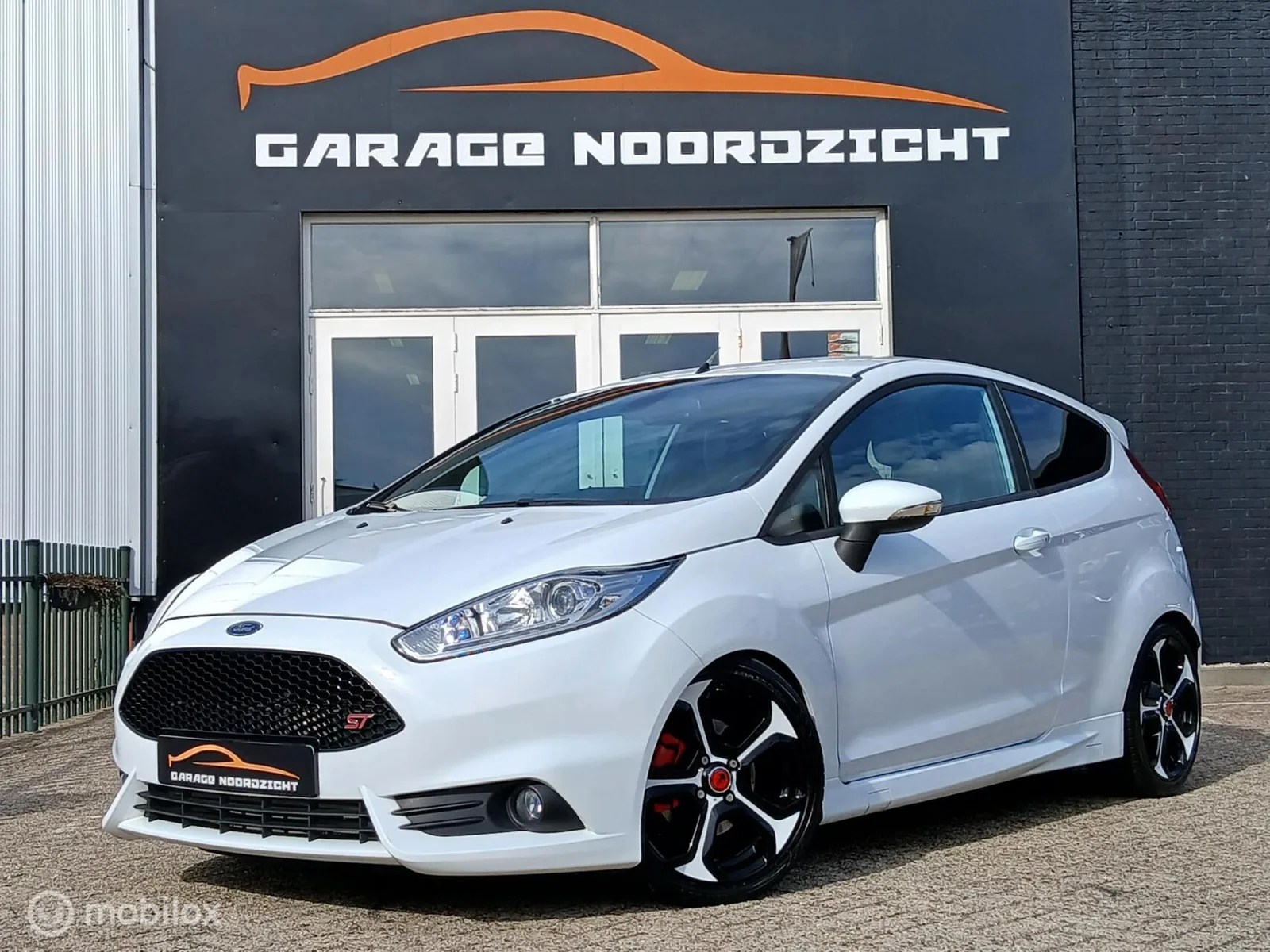 Ford Fiesta (2015) — foto 1