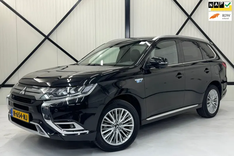 Mitsubishi Outlander (2020)