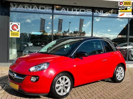 Opel Adam (2017) — foto 1
