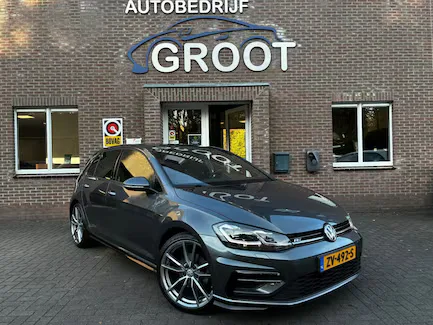 Volkswagen Golf (2019) — foto 1