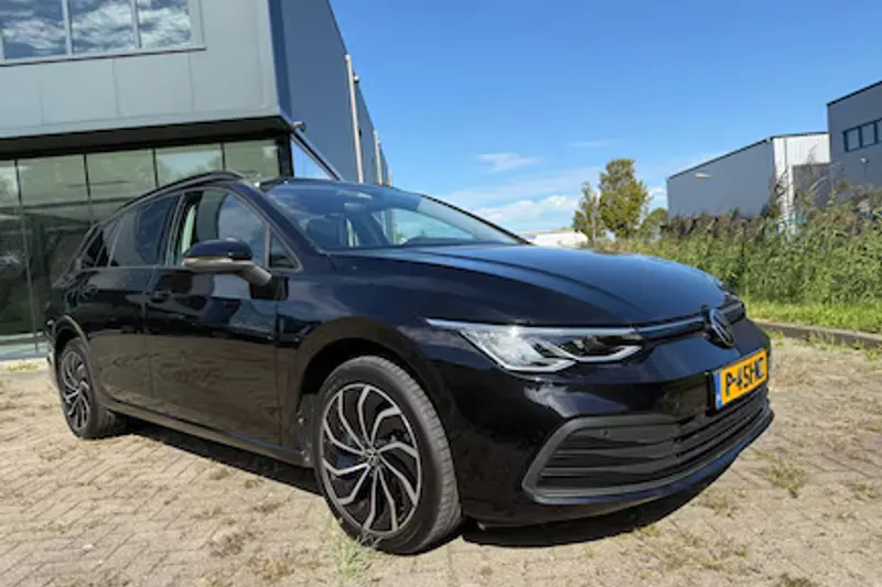 Volkswagen Golf (2022)