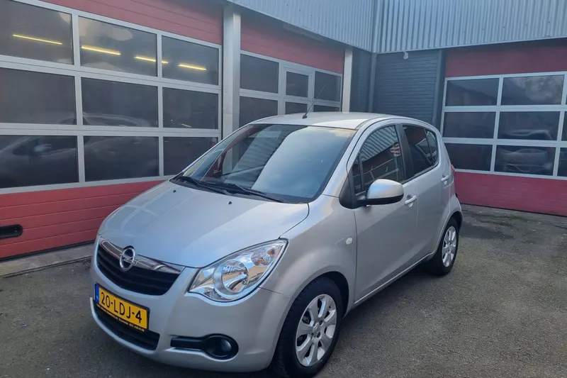 Opel Agila (2010)