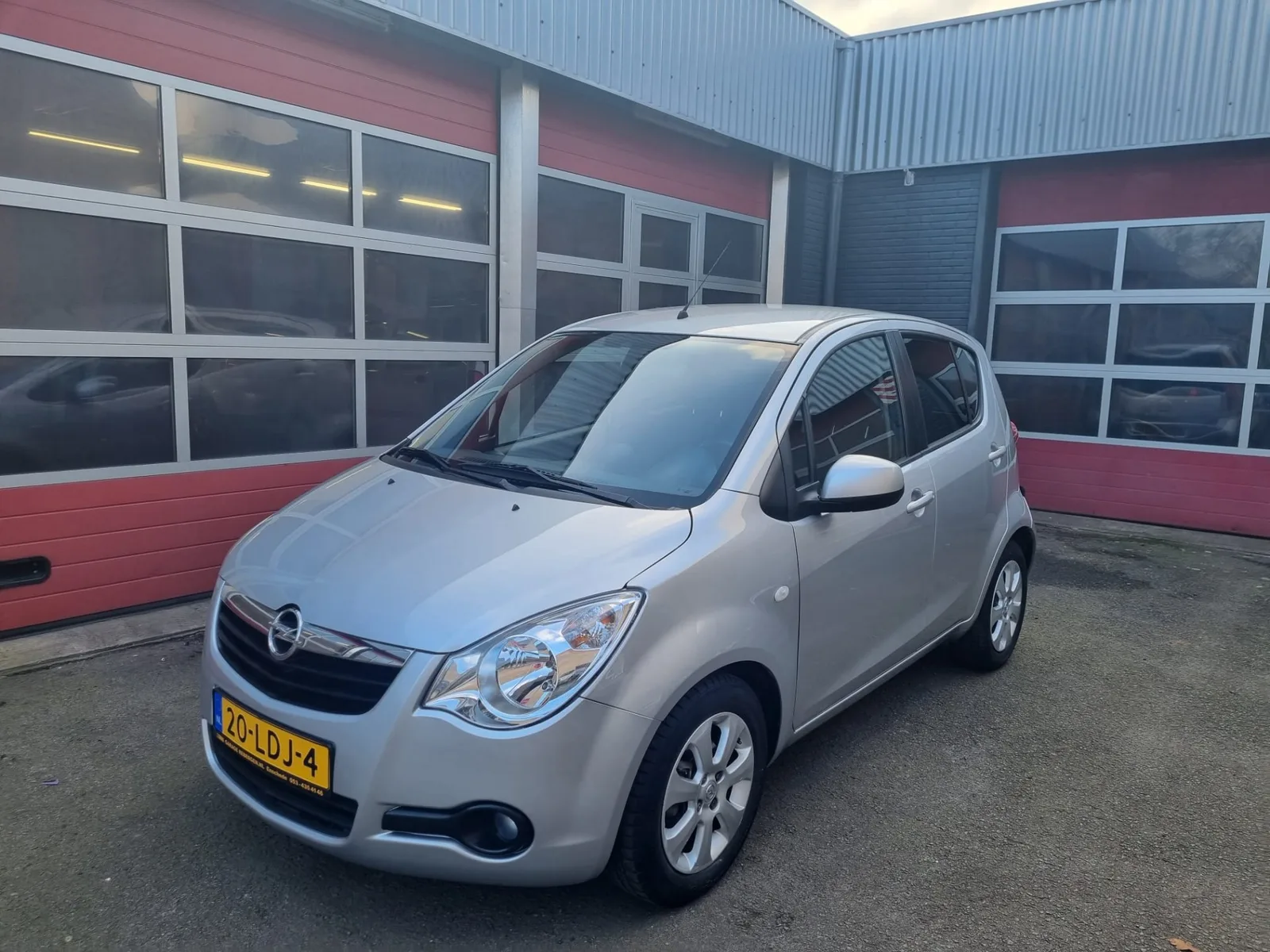 Opel Agila (2010) — foto 1