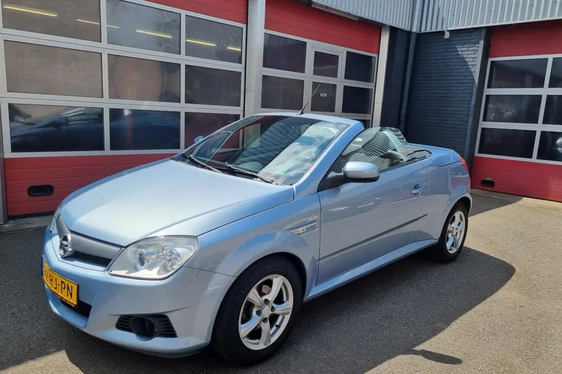 Opel Tigra TwinTop (2005)